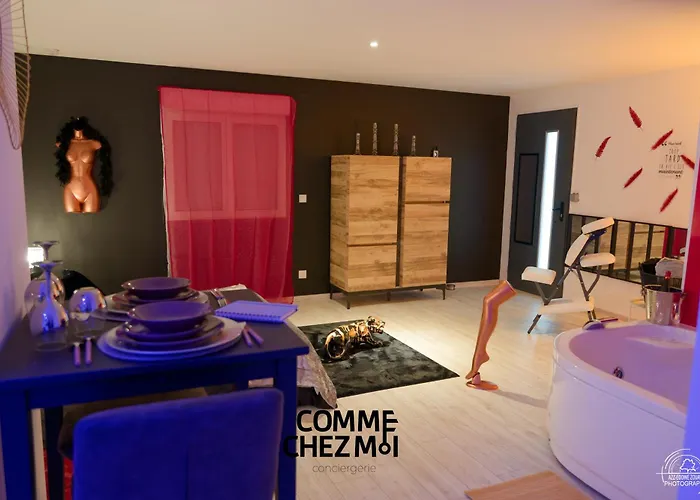 公寓 Loveroom, Les Folies Douces & *